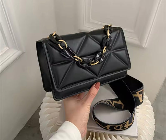 Womans shoulder bag
