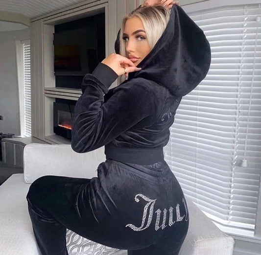 Womans velvet set